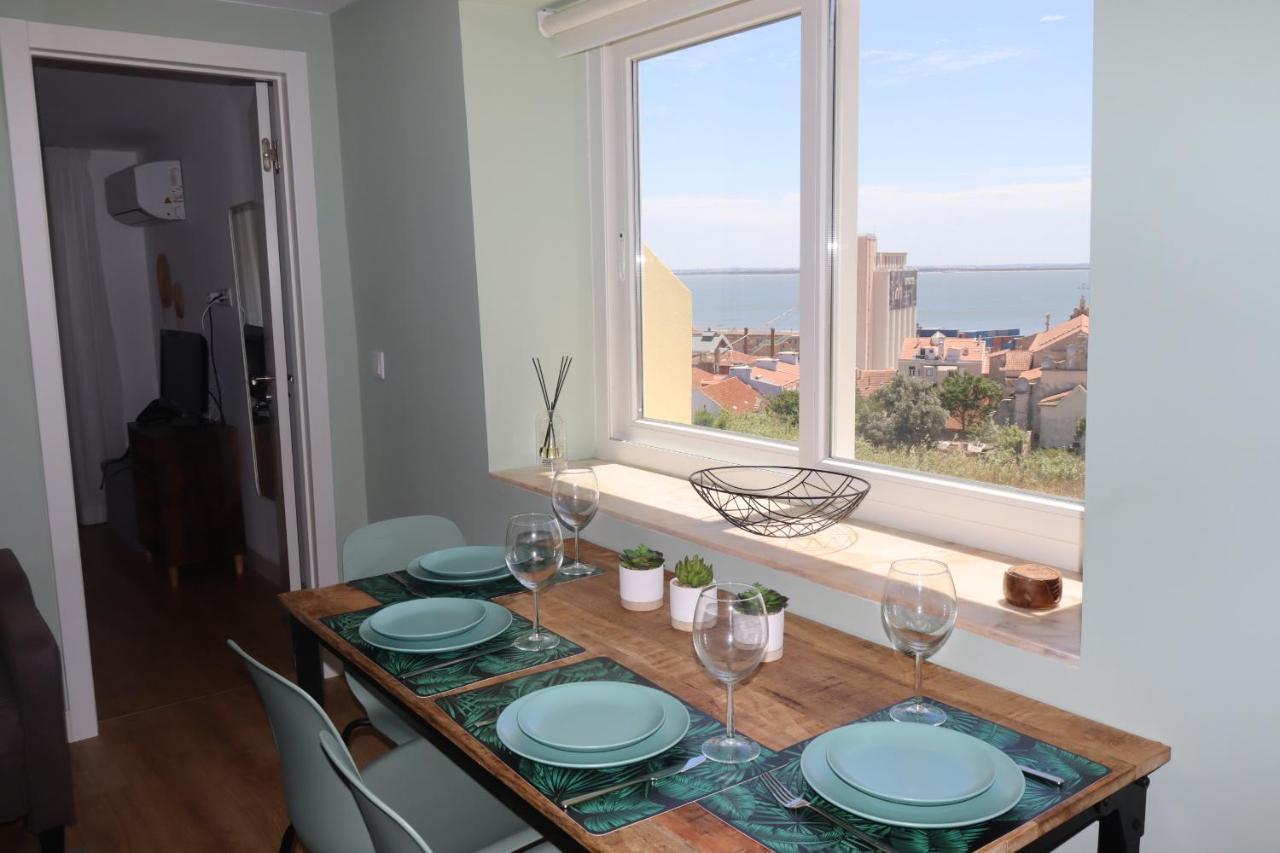 Lisbon, T2 Renewed Duplex With River View, Beato, Lisboa Eksteriør billede